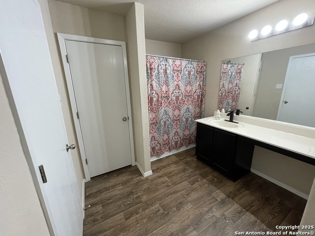 Image 13 of 20 For 10014 Raspberry Oak