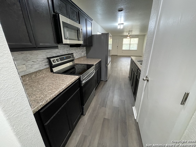 Image 6 of 20 For 10014 Raspberry Oak