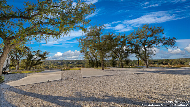 Listing photo id 8 for 9089 Fm 2673