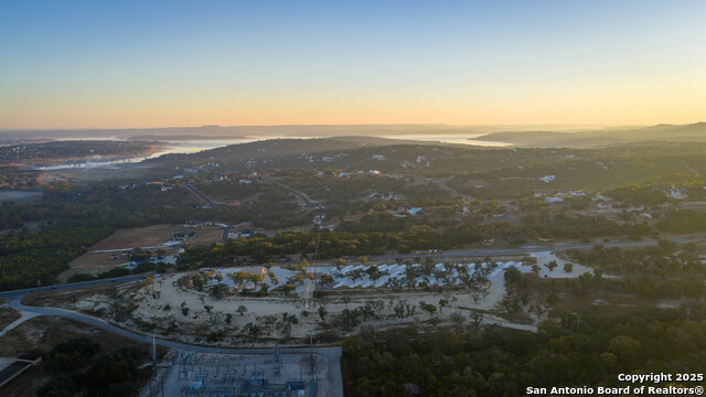 Listing photo id 19 for 9089 Fm 2673