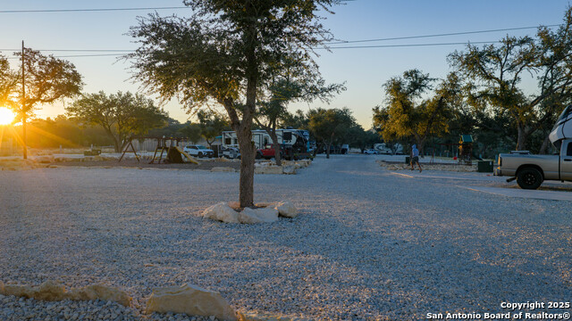 Listing photo id 20 for 9089 Fm 2673