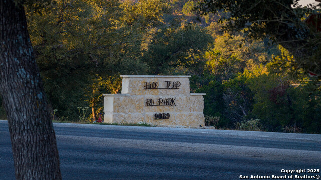 Listing photo id 1 for 9089 Fm 2673