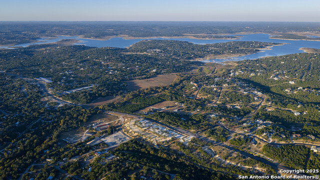 Listing photo id 28 for 9089 Fm 2673