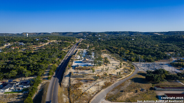 Listing photo id 33 for 9089 Fm 2673