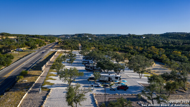 Listing photo id 34 for 9089 Fm 2673