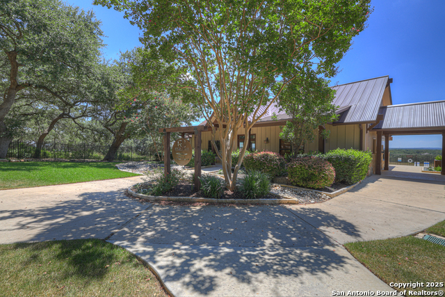 Image 11 of 30 For 481 River Chase Way