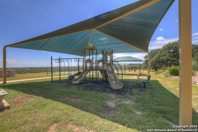 Image 17 of 30 For 481 River Chase Way