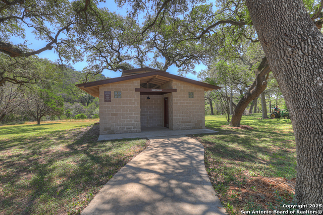 Image 27 of 30 For 481 River Chase Way