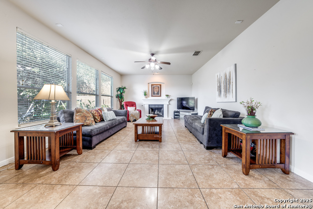 Image 10 of 23 For 22319 Chimayo Bend