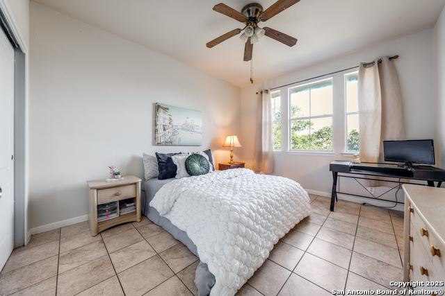 Image 18 of 23 For 22319 Chimayo Bend