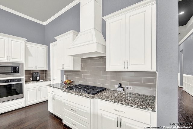 Image 8 of 32 For 13157 Hallie Chase