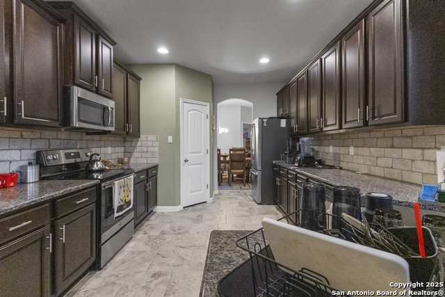 Image 12 of 28 For 4548 Meadow Green