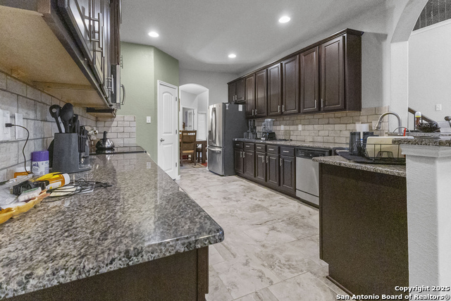 Image 13 of 28 For 4548 Meadow Green