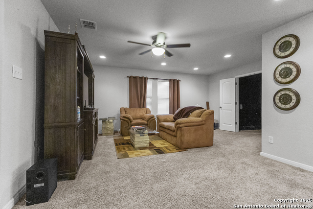 Image 18 of 28 For 4548 Meadow Green