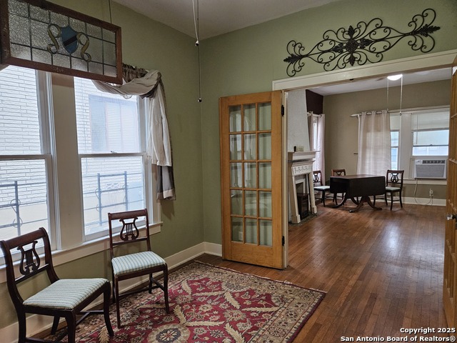 Image 10 of 43 For 215 Ridgewood Ct W