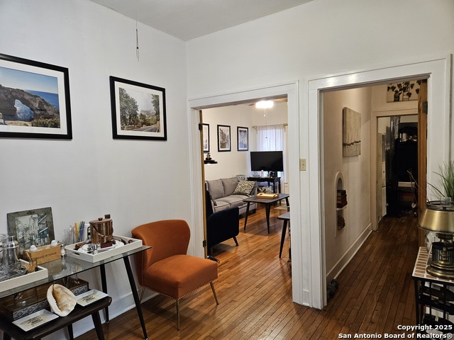 Image 30 of 43 For 215 Ridgewood Ct W