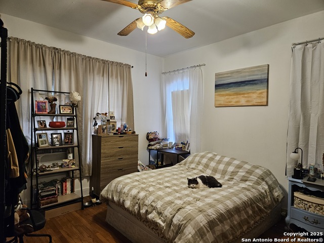 Image 34 of 43 For 215 Ridgewood Ct W