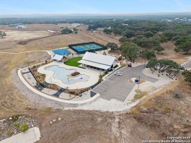 Image 17 of 19 For 976 Scarlett Ridge