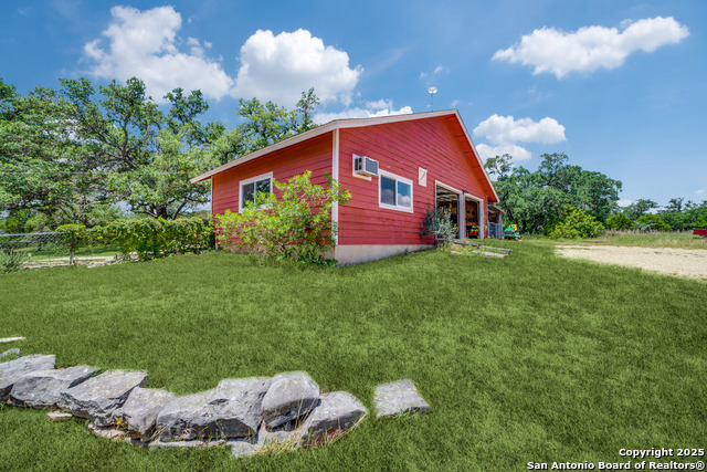 Image 25 of 36 For 20892 Bluehill Pass