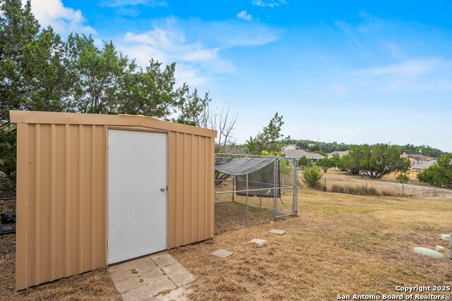 Image 22 of 30 For 220 Cody