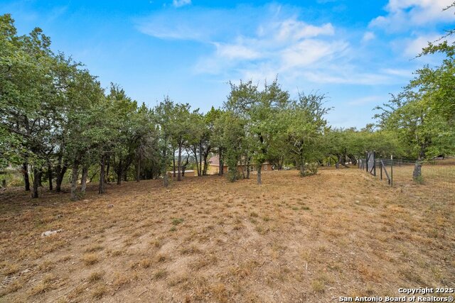 Image 24 of 30 For 220 Cody