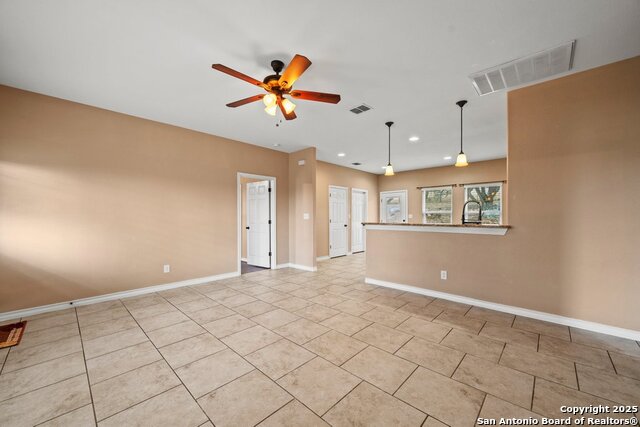 Image 4 of 30 For 220 Cody