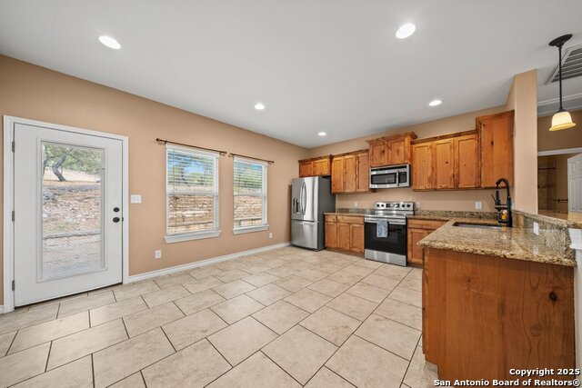 Image 7 of 30 For 220 Cody