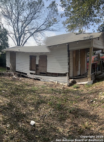 Image 3 of 5 For 136 Alabama  