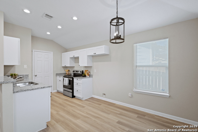 Image 11 of 21 For 611 Whiting