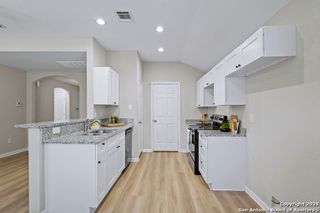 Image 8 of 21 For 611 Whiting