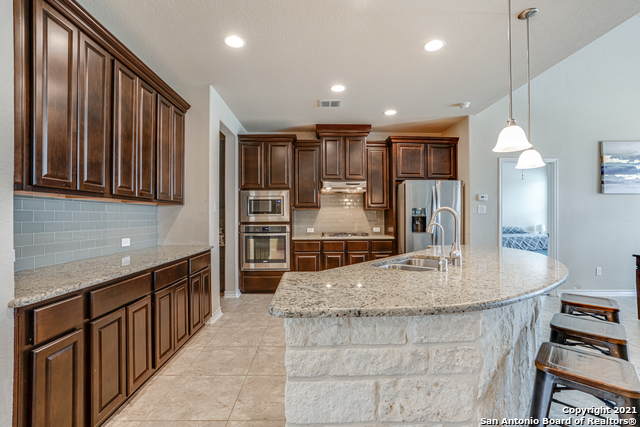 Image 11 of 37 For 1438 Rock Dove