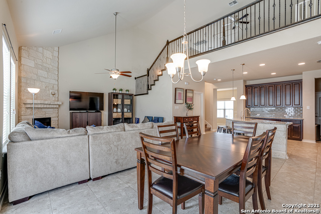 Image 16 of 37 For 1438 Rock Dove