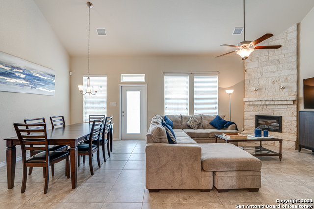 Image 19 of 37 For 1438 Rock Dove