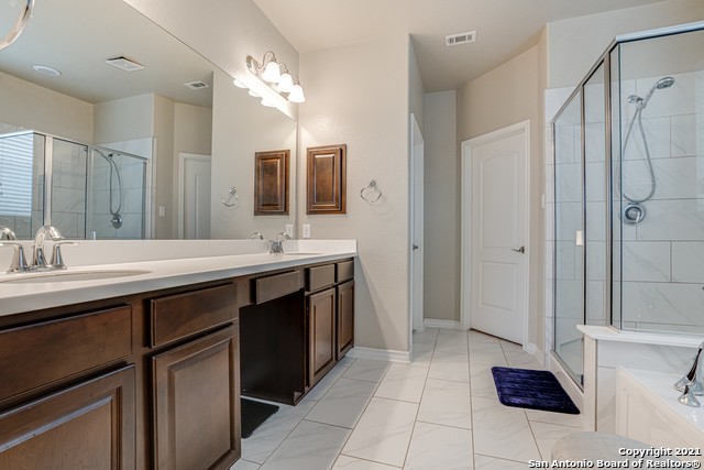 Image 22 of 37 For 1438 Rock Dove