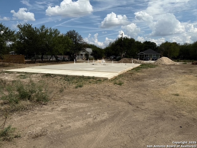 Details for 2327 34th Sw, San Antonio, TX 78237