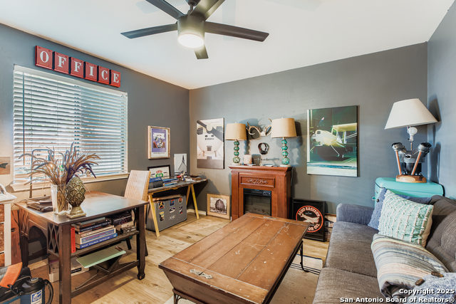 Image 21 of 29 For 2862 Burning Log Street