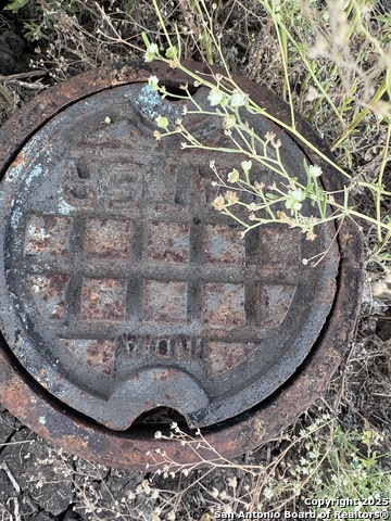 Listing photo id 5 for 105 Double Creek