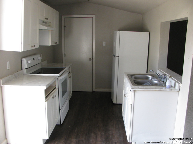 Image 18 of 24 For 204 Division