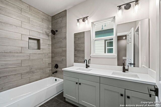 Listing photo id 9 for 118 Packard St