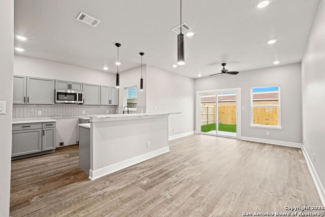 Listing photo id 23 for 118 Packard St