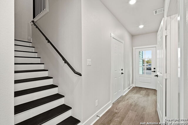 Listing photo id 1 for 118 Packard St