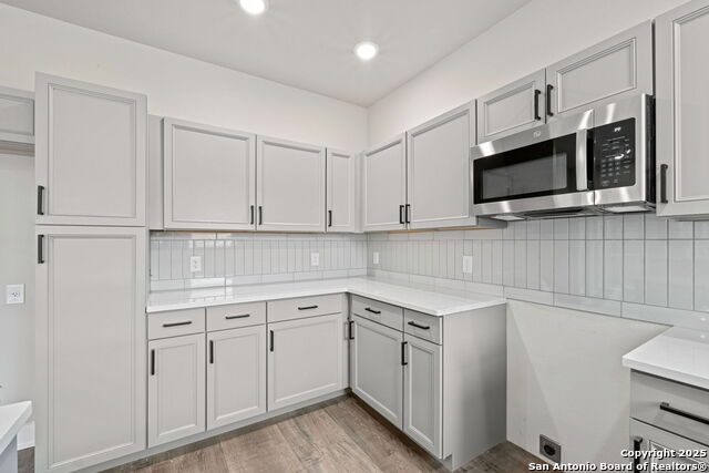 Listing photo id 29 for 118 Packard St