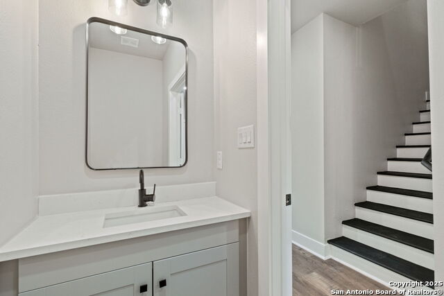 Listing photo id 2 for 118 Packard St