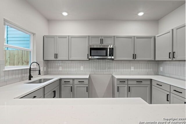 Listing photo id 5 for 118 Packard St