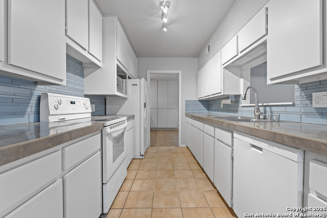 Image 15 of 44 For 630 Patricia