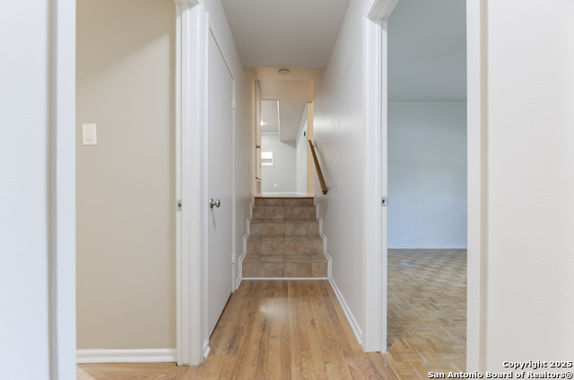 Image 27 of 44 For 630 Patricia