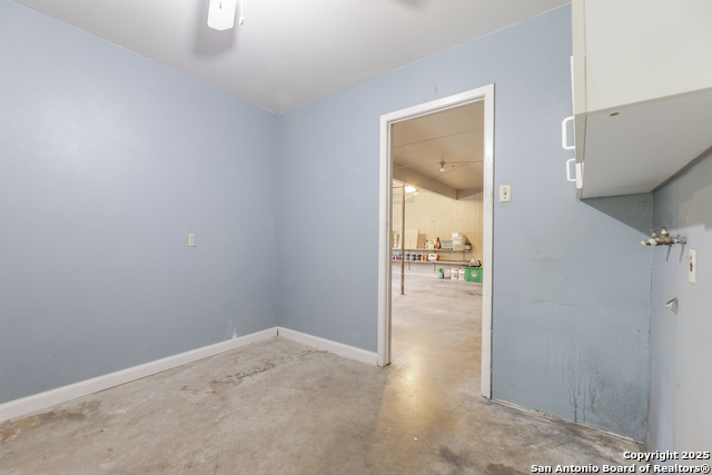 Image 34 of 44 For 630 Patricia