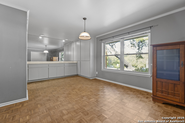 Image 9 of 44 For 630 Patricia