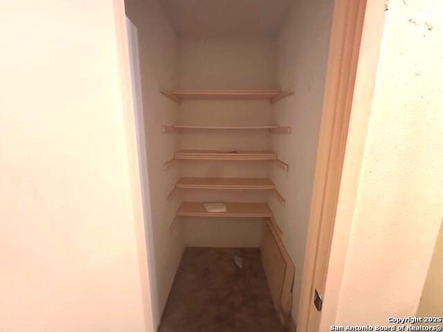 Image 25 of 31 For 1326 Klondike