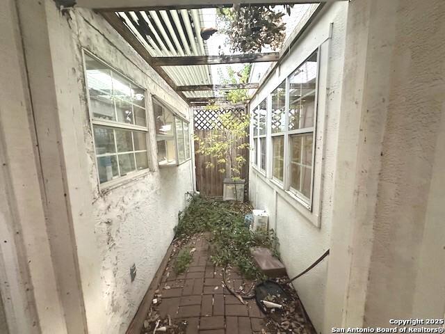 Image 27 of 31 For 1326 Klondike